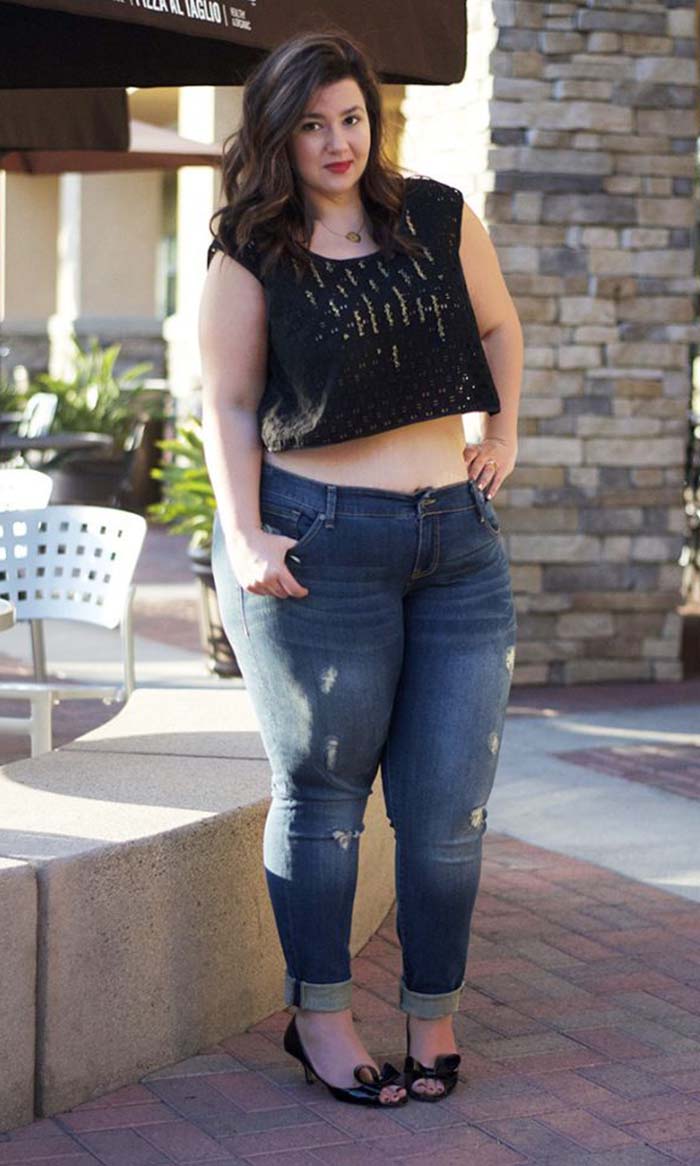 16 Ways to Wear Skinny Jeans If You’re Plus Size