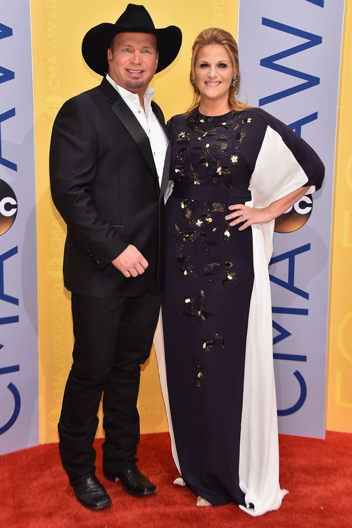 Garth Brooks And Trisha Yearwood Giving Up On Losing Weight In Quarantine?