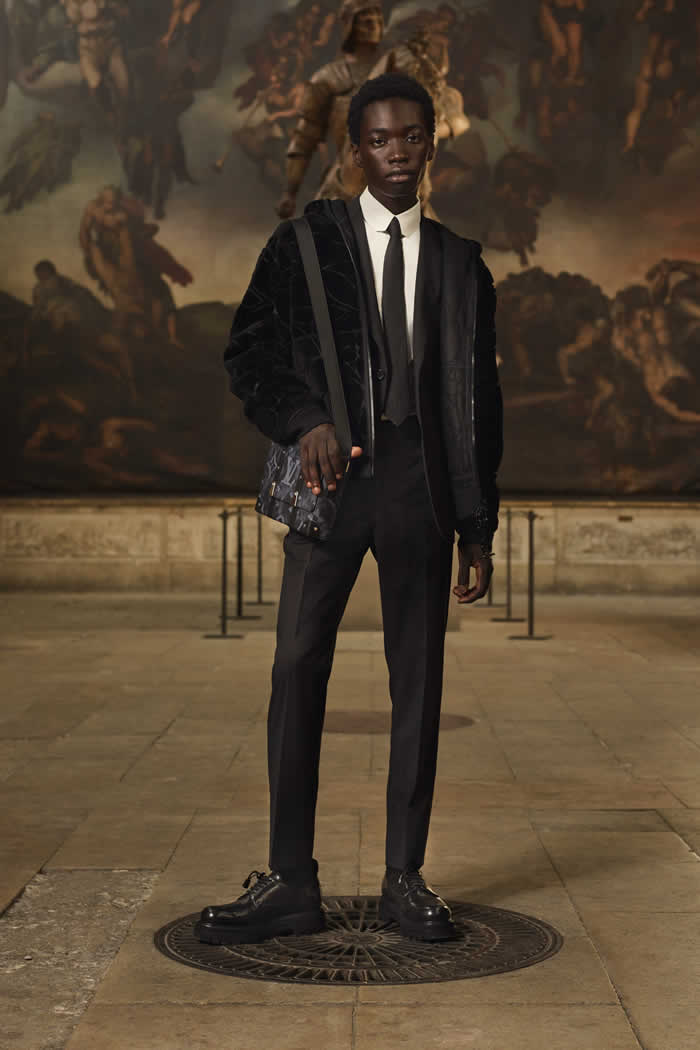 Louis Vuitton RESORT 2021 MENSWEAR Collection