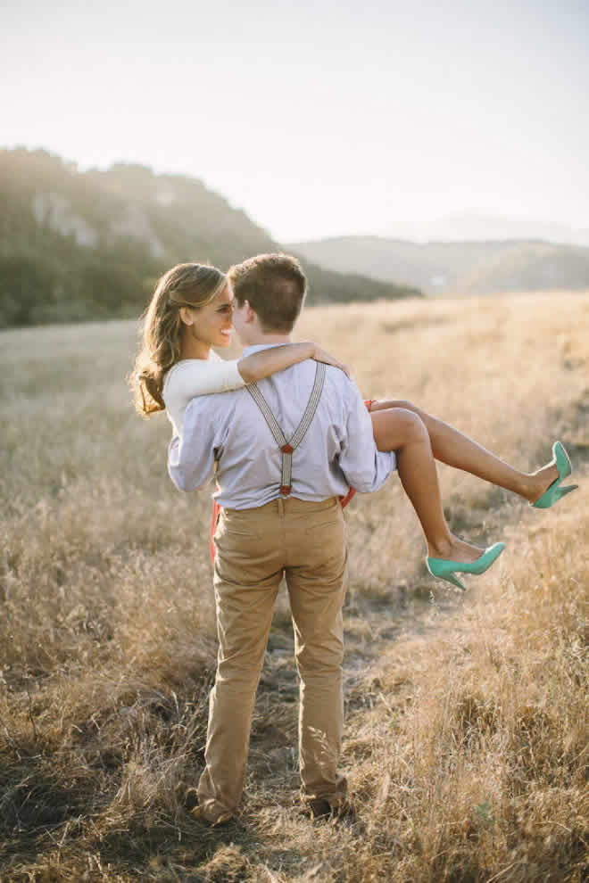 19 Outfit Ideas For Engagement Photos You'll Actually Love