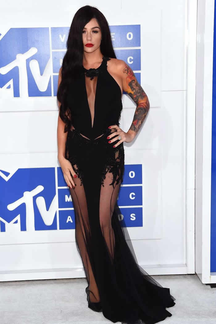 See All the MTV VMA 2016 Red Carpet Looks
