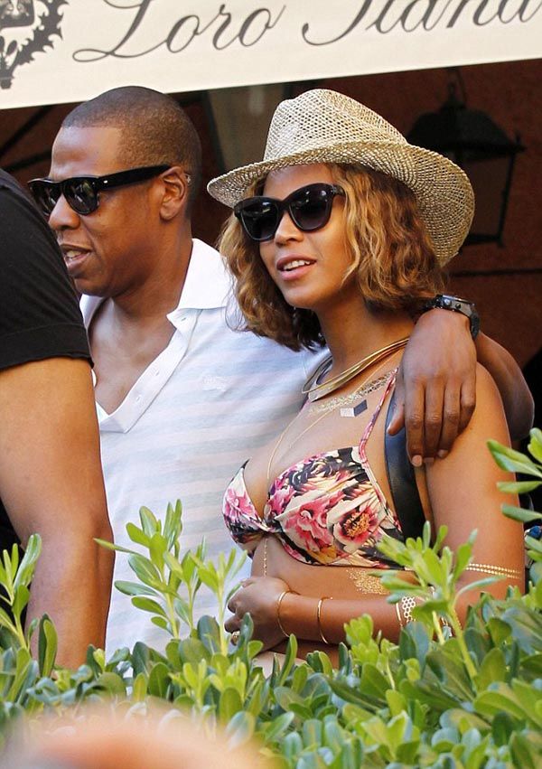 Beyoncé Giselle Knowles and Jay Z.