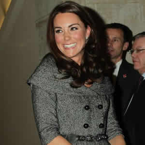 Britain's Duchess Tops Vanity Fair International Best-Dressed List