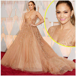 Jennifer Lopez is Wearing Elie Saab on the OSCARS 2015 Red Carpet