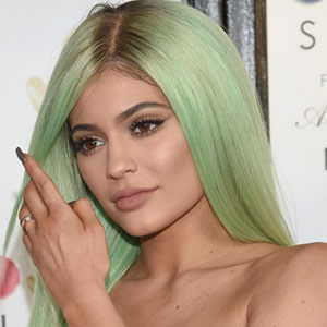 Kylie Jenner Rocks New Mint Green Hair