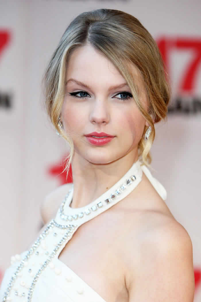 Taylor Swift Is Donating $1 Million to Louisiana Flood Relief