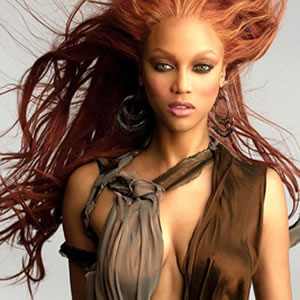 Tyra Banks exposes hair