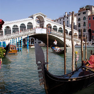 Diesel CEO Sponsors Restoration Of Venice Landmark