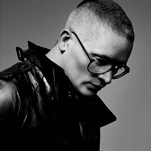 Giles Deacon Work With Emanuel Ungaro