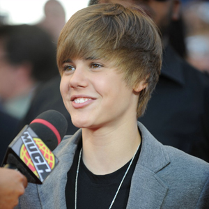 Justin Bieber dabbling in feminine fragrance - Fashion News