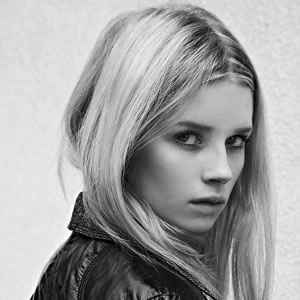 Kate Moss's lookalike 16-year-old Sister Lottie Launches Modelling Career