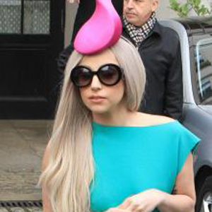 Lady Gaga Reveals Perfume Details