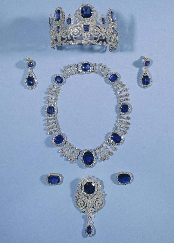 Sapphires and diamonds Set