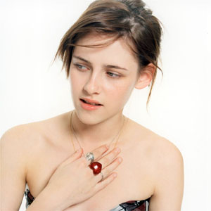 Wedding Scene Overwhelms Kristen!