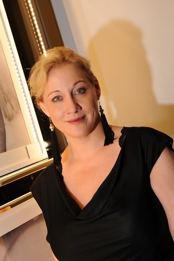 Gucci Hosts Art Production Fund Benefit