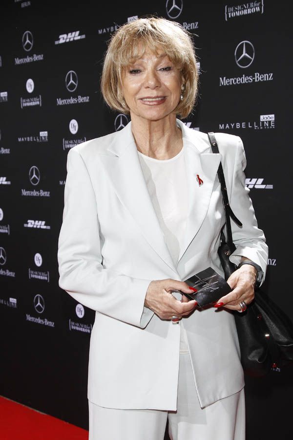 Mercedes Benz Spot Light Berlin A/W 2012