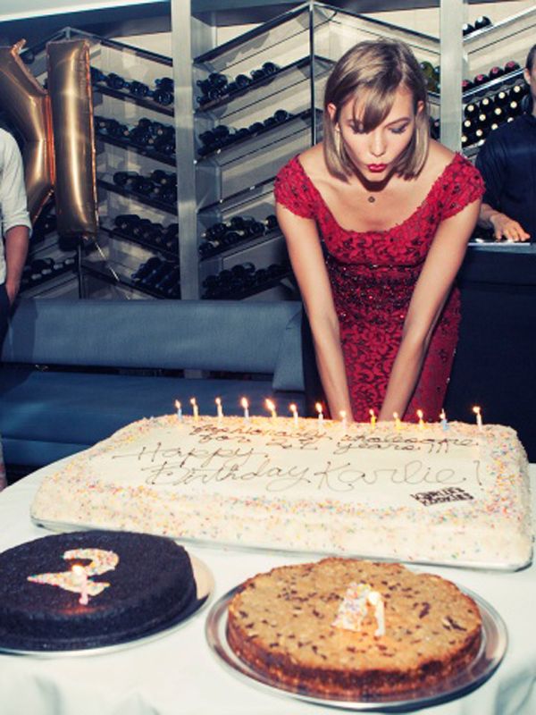 Welcome to 21st Club - Karlie Kloss