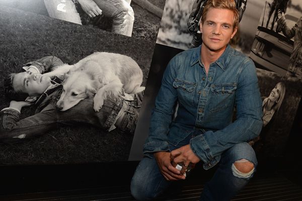 Abercrombie & Fitch Celebrates Stars On the Rise Campaign