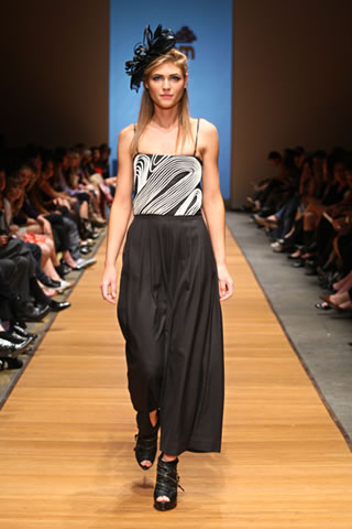 Portland Fashion week, spring/summer 2010 Collection by Idom