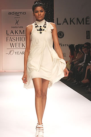 Neeta Lulla collection for Lakme Fashion Week 09