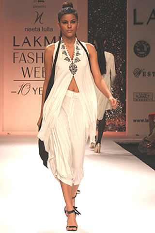 Neeta Lulla collection for Lakme Fashion Week 09