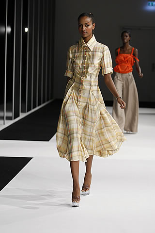 LAC ET ME Spring Summer 2010 Collection at Mercedes Benz fashion Week 09 Berlin Summary