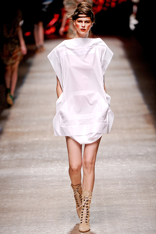 Paris Fashion Week Spring/Summer 2011