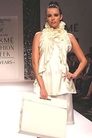 Neeta Lulla collection for Lakme Fashion Week 09