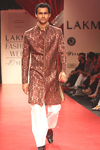 Manish Malhotra Collection for Lakme Fashion Week 09