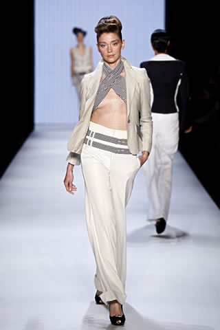 Guido Maria Kretschmer S/S 2010 Collection at Mercedes Benz Fashion Week 09 Berlin