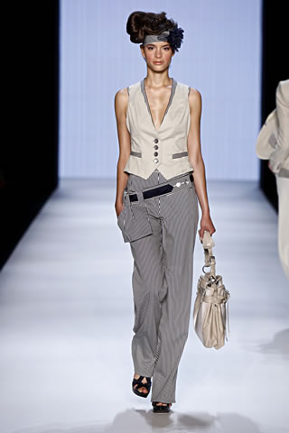 Guido Maria Kretschmer S/S 2010 Collection at Mercedes Benz Fashion Week 09 Berlin