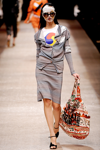 Paris Fashion Week 2011 Designer