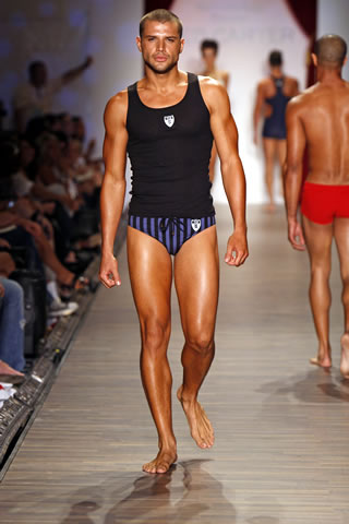 Red Carter 2010 Collection at Mercedes Banz Fashion Week - Miami