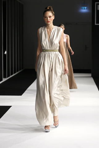 LAC ET ME Spring Summer 2010 Collection at Mercedes Benz fashion Week 09 Berlin Summary