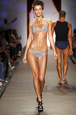 Red Carter 2010 Collection at Mercedes Banz Fashion Week - Miami