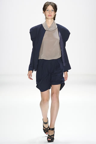 Summer 2011 Fashion Shows pictures