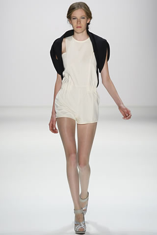 Spring 2011 Ready To Wear Fashion Shows