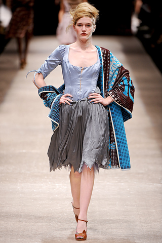 2010 Runway Fashion Shows Photos