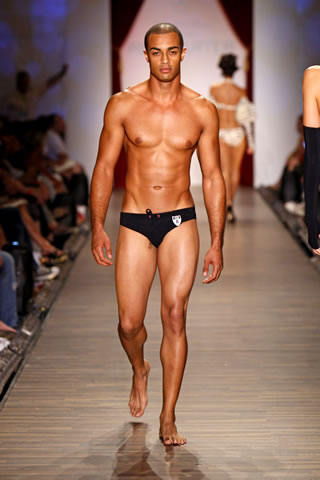 Red Carter 2010 Collection at Mercedes Banz Fashion Week - Miami
