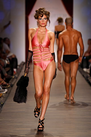 Red Carter 2010 Collection at Mercedes Banz Fashion Week - Miami