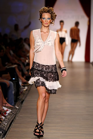 Red Carter 2010 Collection at Mercedes Banz Fashion Week - Miami