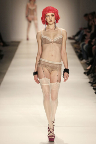amsterdam fashion week  2011 ready to wear collection by HunkemÃ¶ller