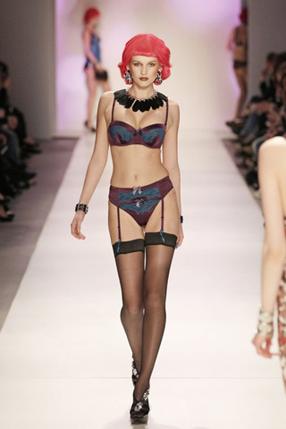 Hunkemoller Latest Autumn/Winter 2011-12 Collection at Amsterdam FW