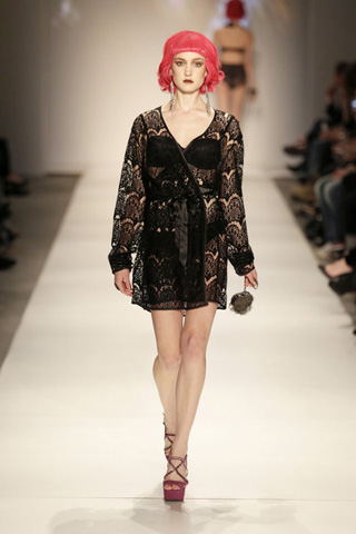 HunkemÃ¶ller collection amsterdam fashion week 2011