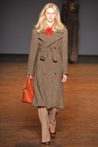 Julia Nobis Marc Jacobs' Fall 2011