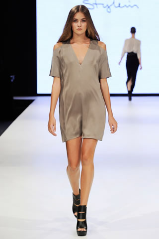 Latest Fashion Trends 2011 Collection