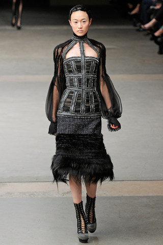 alexander mcqueen ready to wear fall 2011 collection 10
