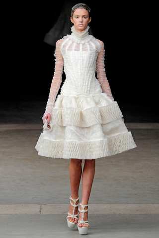 alexander mcqueen ready to wear fall 2011 collection 22