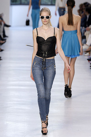 Milan Fashion Week 2010 Pictures