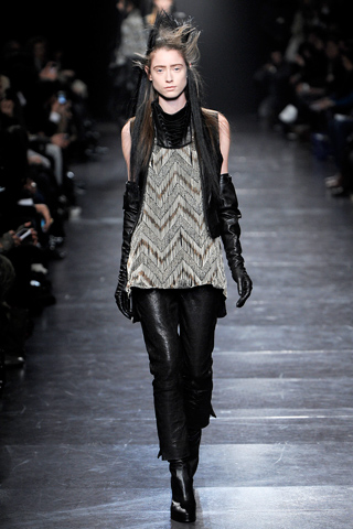 Ann Demeulemeester RTW Fall 2011 Collection Gallery 15